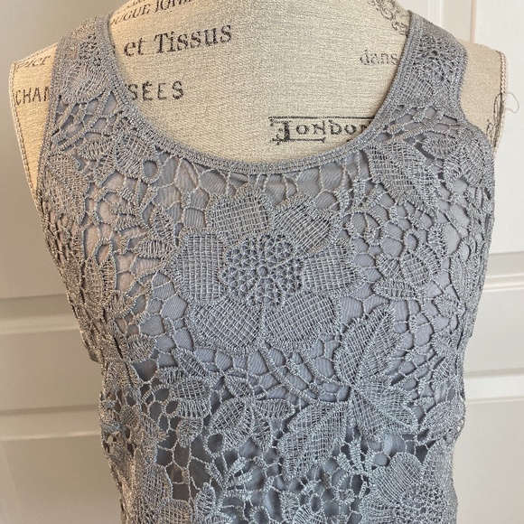 Express Grey Tank - Picture 4 of 7